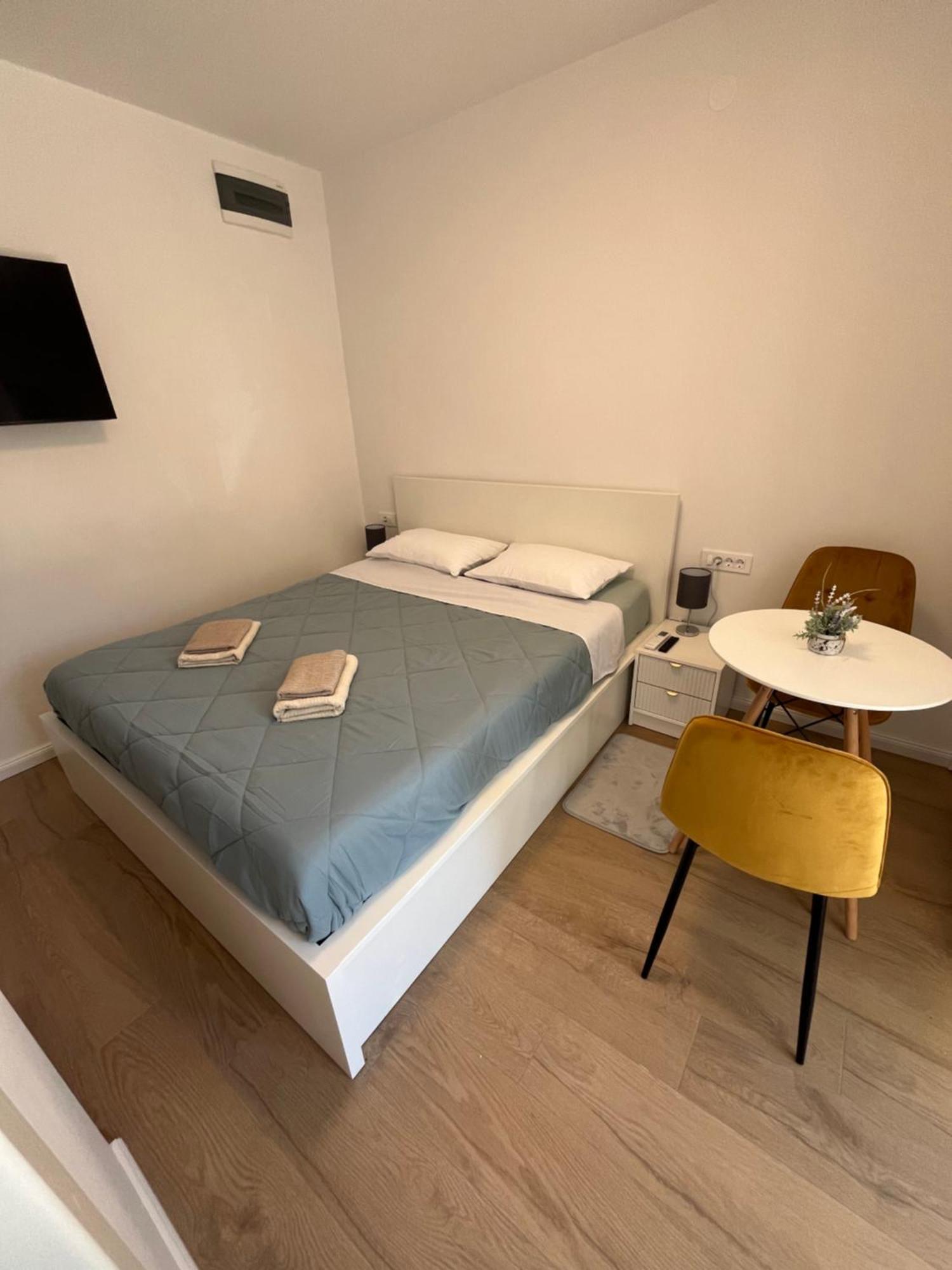 Green Oasis For Two, 30 Meters From Sea Apartment Zadar Exterior photo