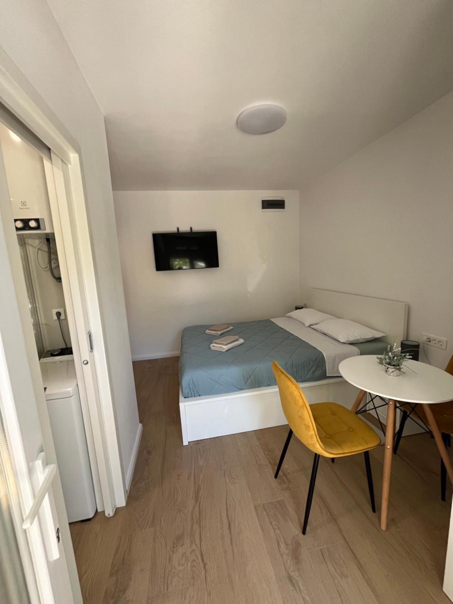 Green Oasis For Two, 30 Meters From Sea Apartment Zadar Exterior photo